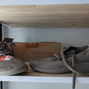 Arcopedico Shebba travel shoes new Size 9 EU 40 Taupe